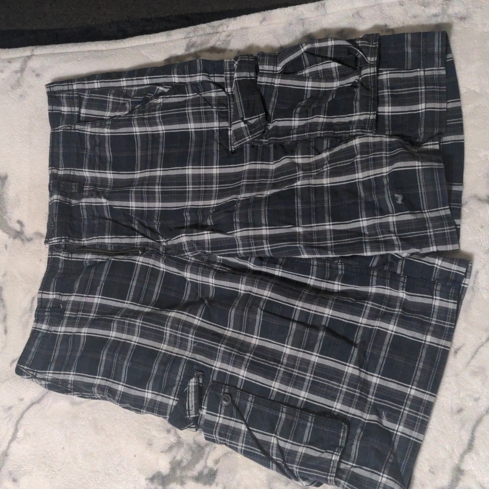 Foot Locker Cargo Shorts. Fair condition